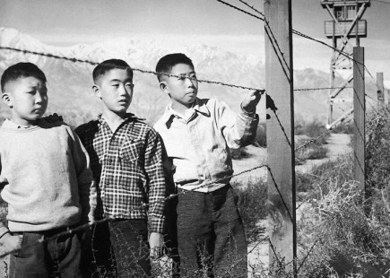 151119_JURIS_japanese-internment-camps.jpg.CROP.promo-xlarge2